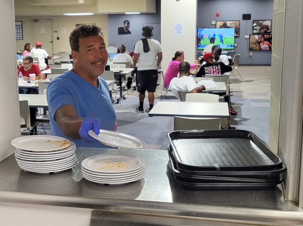 Volunteer in the dining room